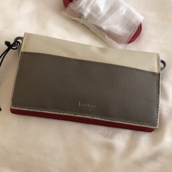 Botkier New York Cobble Hill Expandable Leather Crossbody Luscious Red Combo NWT - Picture 15 of 16